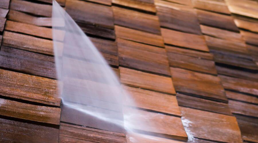 Expert Emergency Roof Repairs services in Moundridge, KS
